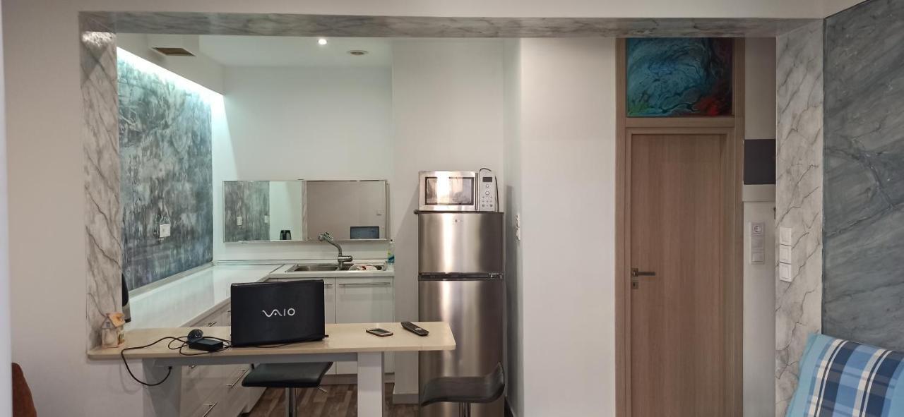 Apartment Center Piraeus Location Kastella Passalimani Port Exteriör bild