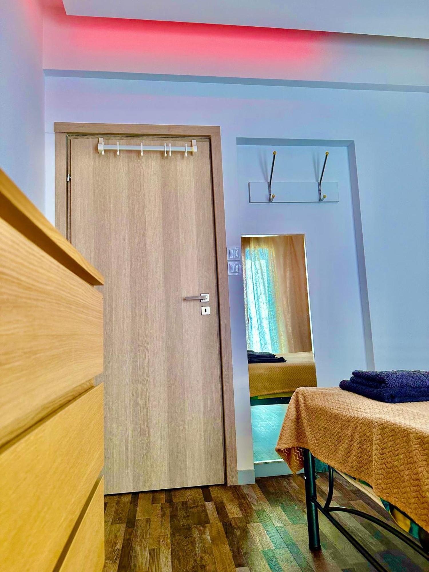 Apartment Center Piraeus Location Kastella Passalimani Port Exteriör bild