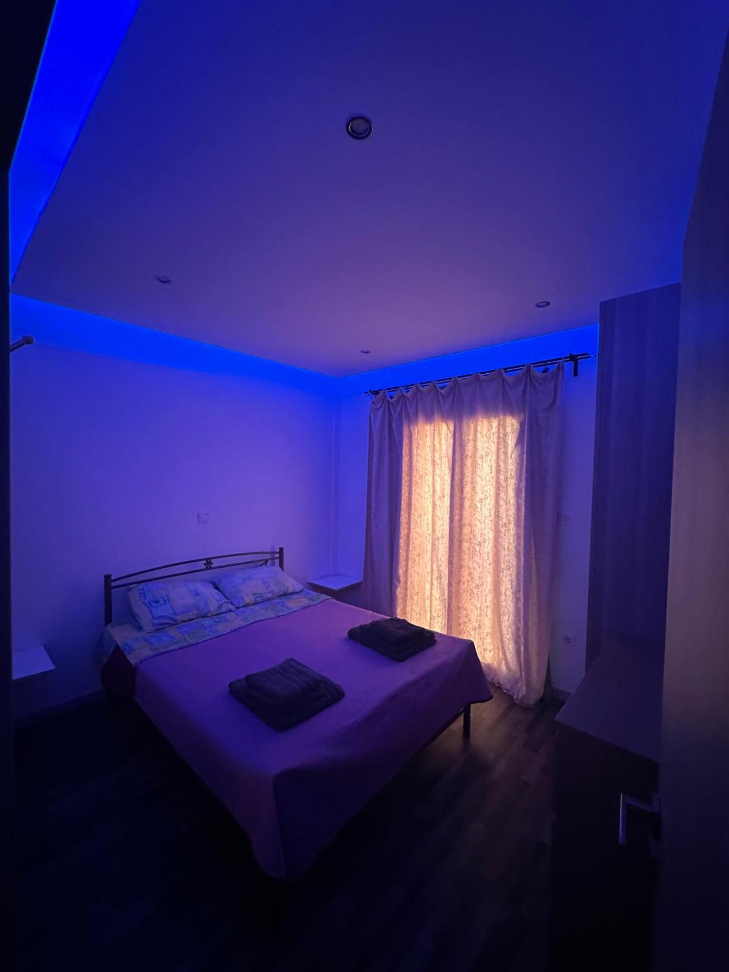Apartment Center Piraeus Location Kastella Passalimani Port Exteriör bild