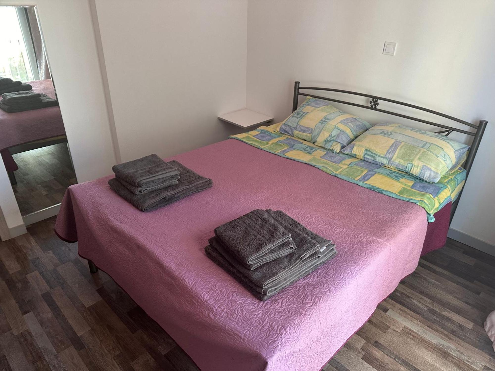 Apartment Center Piraeus Location Kastella Passalimani Port Exteriör bild